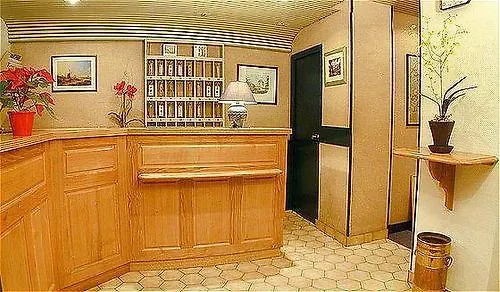 Moulin Hotell 3*