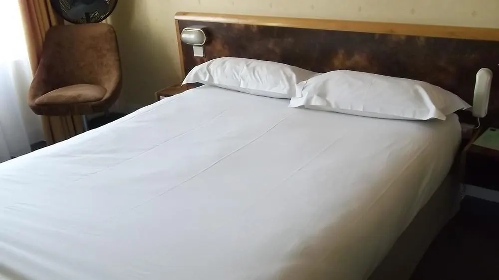 Moulin Hotel